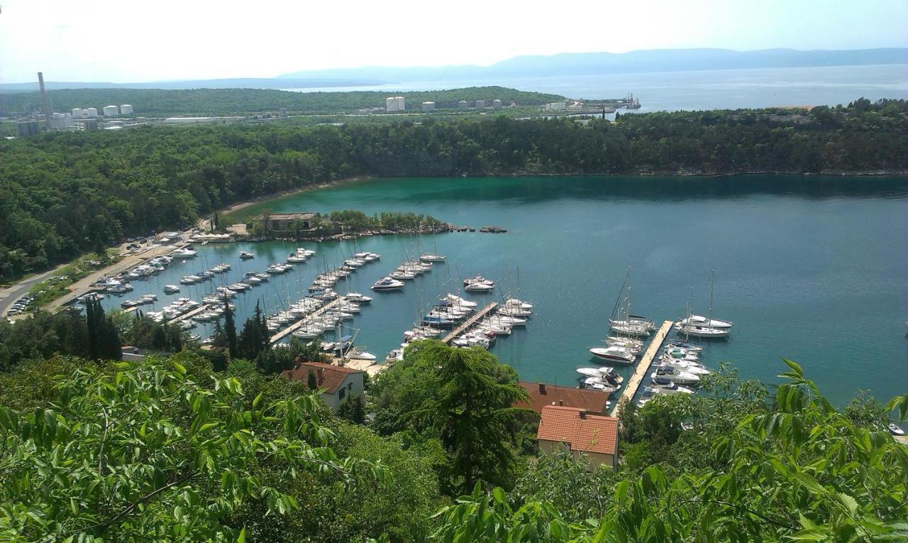 Apartmani Ban Omisalj Exterior photo